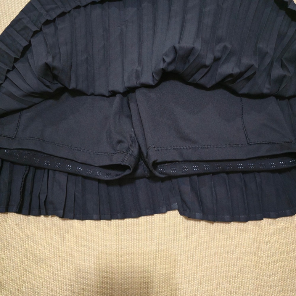 All in Motion Women Black Pleated Active Dress Built-in Shorts Pockets Sz M NWT - Picture 5 of 8